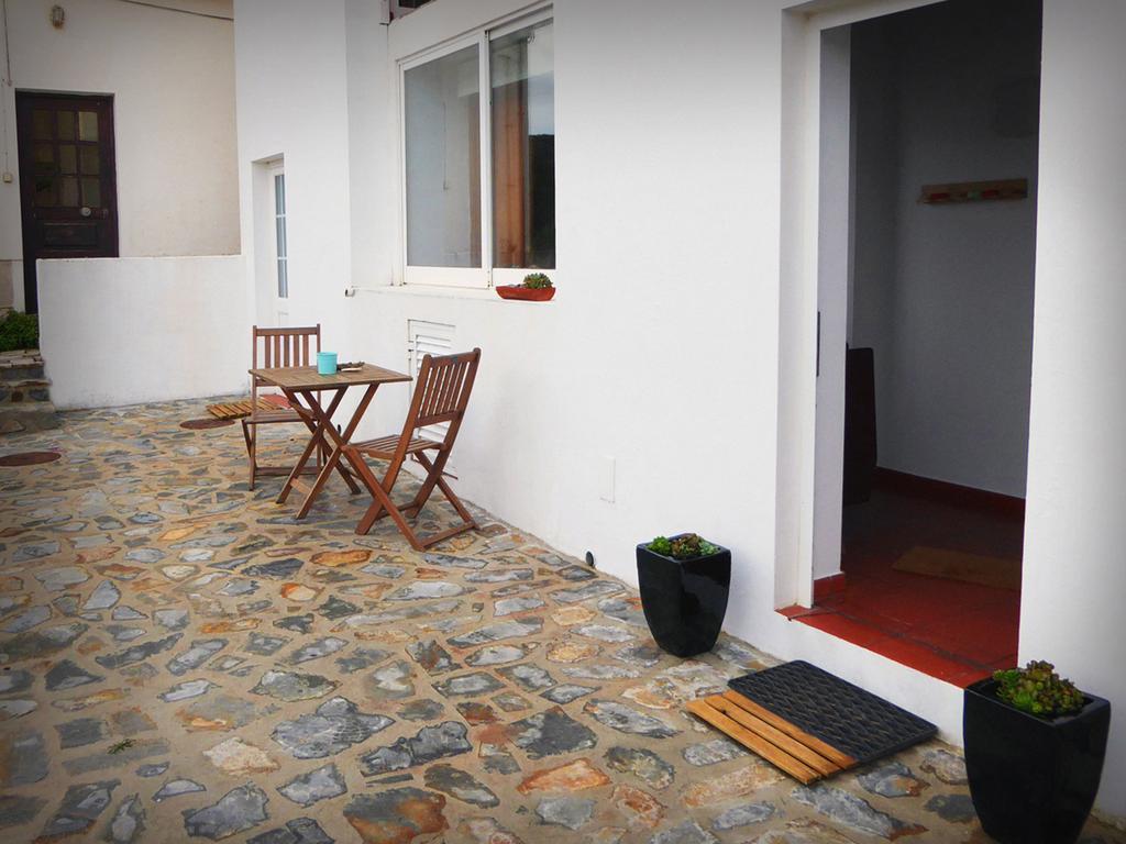 Pedra Dos Corvos House *